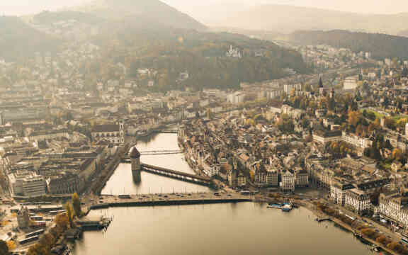 Luzern Stadt warm 1800px